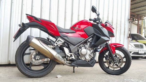 CB300F ราคา PCX ปี 2557 เครื่องเดิมขี่นิ่ม พร้อมใช้งานไม่ล้มชนแปะ