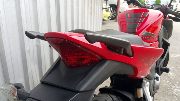 CB300F ราคา PCX ปี 2557 เครื่องเดิมขี่นิ่ม พร้อมใช้งานไม่ล้มชนแปะ