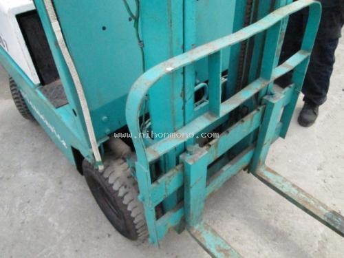 ราคาพิเศษ 54,000 บาท!! รถยกไฟฟ้า KOMATSU FB07-2 รหัสสินค้า : 80802214  www.nihonmono.com