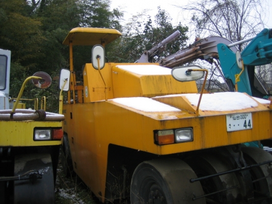 รถบด 7 ล้อยาง Hitachi RT205 #10270 นำเข้าจากญี่ปุ่น โทร. 080-6565422 (หนิง)