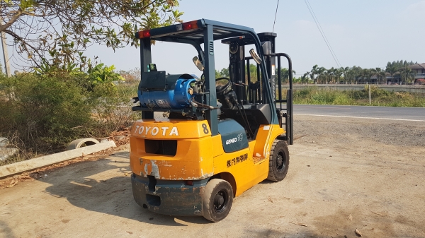 ขายด่วนรถยก TOYOTA 7FG18ยก1.8ตันถึง2ตันเสาสูง5เมตรทูฟรียางตัน4เส้นรถนอกเพิ่งเข้ามายังไม่เคยใช้งานในเมืองไทยเลย