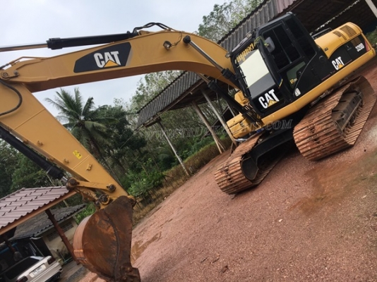 รถตัก CATERPILLAR Cat320D 8พันกว่าชั่วโมง มีเล่มทะเบียน