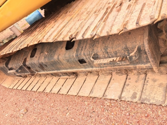 รถตัก CATERPILLAR Cat320D 8พันกว่าชั่วโมง มีเล่มทะเบียน