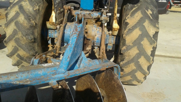 ขายด่วน เครื่องจักรกลการเกษตร  รถไถ  FOBD  6600  T5  ขาย ราคา 330,000