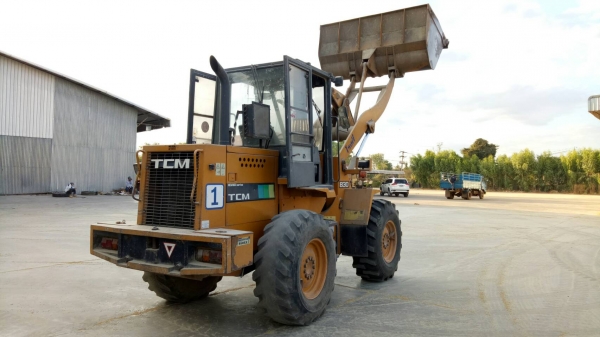 ขายด่วนรถตักเอวอ่อน CTM830 รถสวยมีตู้แอร์ เอกสารใบอินวอย