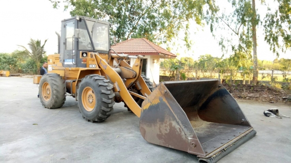 ขายด่วนรถตักเอวอ่อน CTM830 รถสวยมีตู้แอร์ เอกสารใบอินวอย