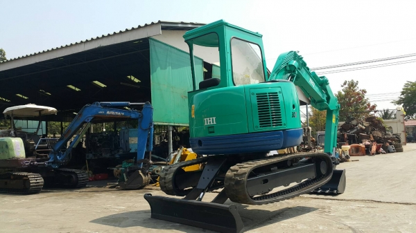ขาย รถขุด IHI รุ่น 30Z มือสองญี่ปุ่น ออฟเซตบูม แทรกยางสวย ปั้มนิ้ว เครื่องยันม่าร์ 3TN84 สลักบูท แน่นทุกจุด สวยพร้อมใช้งาน มือถือ/LINE ID : 0818753444