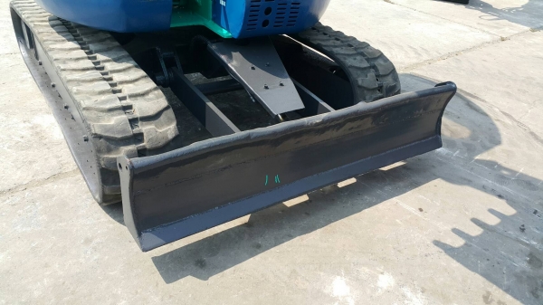 ขาย รถขุด IHI รุ่น 30Z มือสองญี่ปุ่น ออฟเซตบูม แทรกยางสวย ปั้มนิ้ว เครื่องยันม่าร์ 3TN84 สลักบูท แน่นทุกจุด สวยพร้อมใช้งาน มือถือ/LINE ID : 0818753444