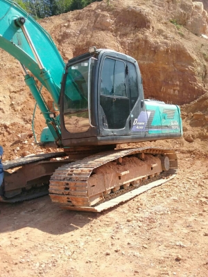 ขายรถแบคโฮ KOBELCO SK200-6 YN10 เอกสารใบแจ้งจำหน่าย ไมล์ 14850 ชม.ราคา 1300000