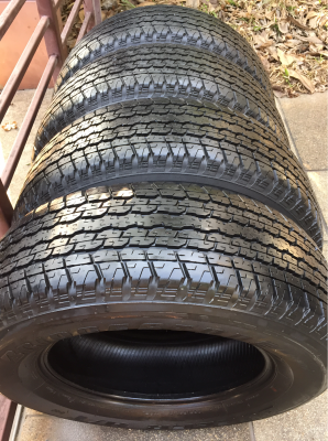 ยาง Bridgestone 255 65 17 สิ้นปี15 ดอกเต็ม ใช้ยาว ราคาไม่แพง ยาง Bridgestone 255 65 17 สิ้นปี15 ดอกเต็ม ใช้ยาว ราคาไม่แพง