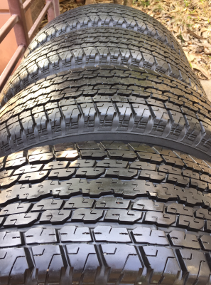 ยาง Bridgestone 255 65 17 สิ้นปี15 ดอกเต็ม ใช้ยาว ราคาไม่แพง ยาง Bridgestone 255 65 17 สิ้นปี15 ดอกเต็ม ใช้ยาว ราคาไม่แพง