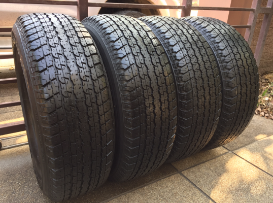 ยาง Bridgestone 255 65 17 สิ้นปี15 ดอกเต็ม ใช้ยาว ราคาไม่แพง ยาง Bridgestone 255 65 17 สิ้นปี15 ดอกเต็ม ใช้ยาว ราคาไม่แพง