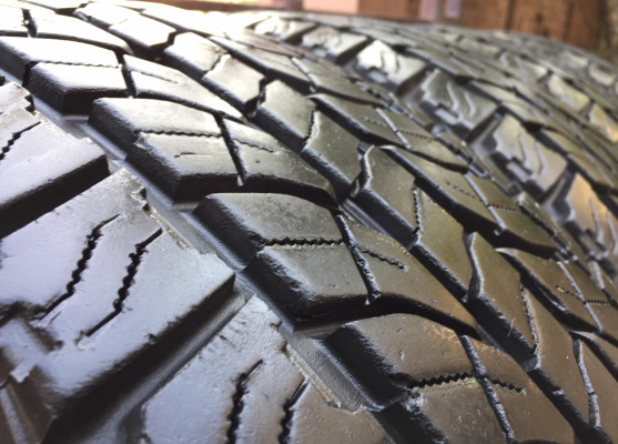 ยาง All Yokohama 265 70 16 ดอกเต็ม ไม่มีปะ ราคาไม่แพง