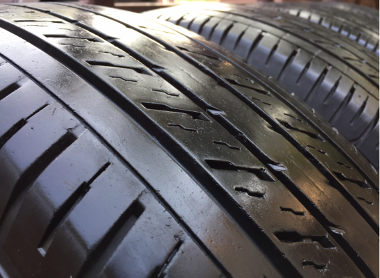 ยาง Dunlop 215 65 16 กลางปี15 ดอกเต็ม ไม่มีปะ ราคาไม่แพง ยาง Dunlop 215 65 16 กลางปี15 ดอกเต็ม ไม่มีปะ ราคาไม่แพง