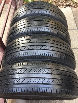 ยาง Dunlop 215 65 16 กลางปี15 ดอกเต็ม ไม่มีปะ ราคาไม่แพง ยาง Dunlop 215 65 16 กลางปี15 ดอกเต็ม ไม่มีปะ ราคาไม่แพง