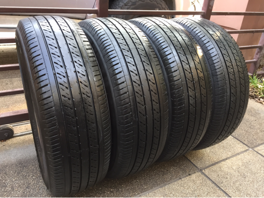 ยาง Dunlop 215 65 16 กลางปี15 ดอกเต็ม ไม่มีปะ ราคาไม่แพง ยาง Dunlop 215 65 16 กลางปี15 ดอกเต็ม ไม่มีปะ ราคาไม่แพง