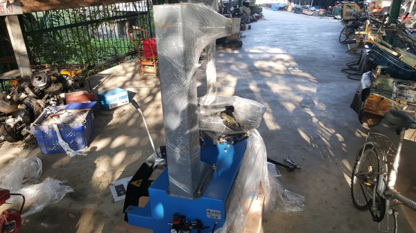 ของใหม่เครื่องถอดยาง 10 ถึงขอบ 24 รหัสสินค้า D1 - 2 สอบถามได้ ต่อรองได้ ขายได้ขาย ของใหม่เครื่องถอดยาง 10 ถึงขอบ 24 รหัสสินค้า D1 - 2 สอบถามได้ ต่อรองได้ ขายได้ขาย