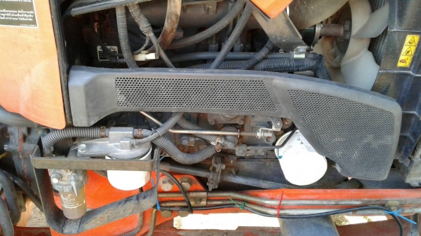 รถไถ 36 แรงปี  53 อุปกร 2 อย่าง   ซ. ม  1700   นิด ฯฯ มือเดียวป้ายแดง  ราคาเบาฯฯ  275000   บาท  วันทูคอล 098 668-3479 dtac 094 283-9369 สิทธิ์ คับ