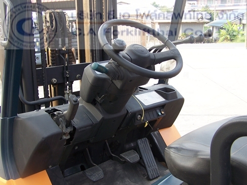 ขาย รถโฟล์คลิฟท์ TOYOTA รุ่น 7-FD25