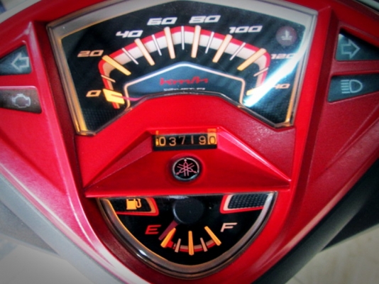 (ผ่อนได้ดาวน์ 4900) MIO 125 i mx สีขาวดำแดง รุ่นท็อบล้อแมกซ์ 33900