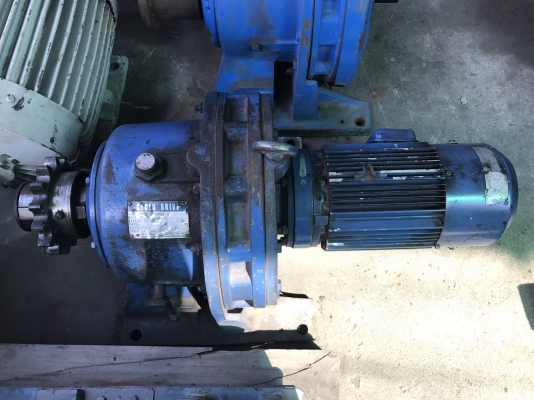 ขายมอเตอร์เกียร์ Cycro drive Sumitomo 3HP. 380V made in Japan อัตราทด 1:377 เพลาออกประมาณ 4รอบต่อนาที สภาพสวย เดิมๆ พร้อมใช้งาน