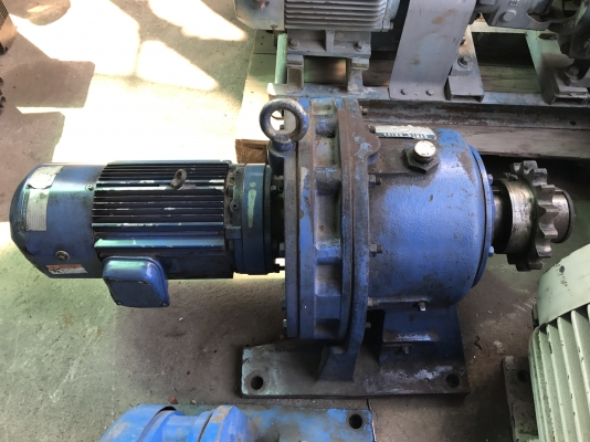 ขายมอเตอร์เกียร์ Cycro drive Sumitomo 3HP. 380V made in Japan อัตราทด 1:377 เพลาออกประมาณ 4รอบต่อนาที สภาพสวย เดิมๆ พร้อมใช้งาน