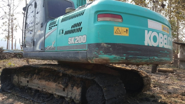 Kobelco ซุปเปอร์เอ็ก รถพร้อมใช้งาน ช่วงล่างเตม ราคา 2,250,000 Kobelco ซุปเปอร์เอ็ก รถพร้อมใช้งาน ช่วงล่างเตม ราคา 2,250,000