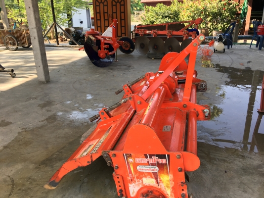 ขายโรตารี่ตราช้าง 1.8 เมตร รุ่น RX182F สภาพสวยใบเต็ม ขายโรตารี่ตราช้าง 1.8 เมตร รุ่น RX182F สภาพสวยใบเต็ม