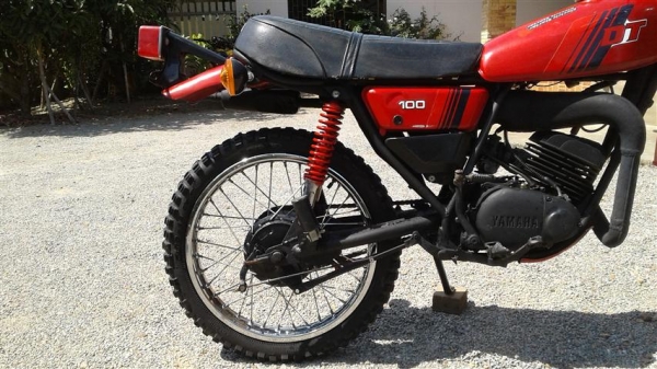 ขาย DT100 เล่มพร้อมชุดโอนลอยเครื่องดีพอใช้คันสตาร์ทคันเกียร์ไม่เชื่อมเหมาะเอาไปปั้นต่อ