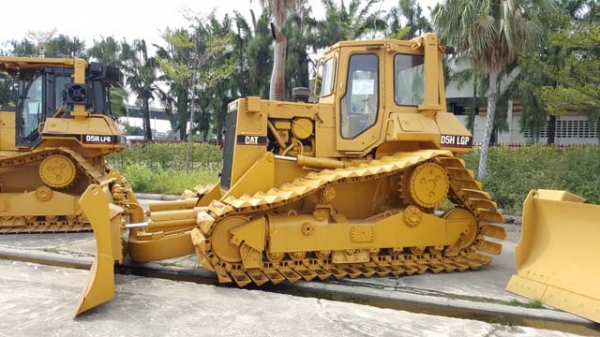 ขายรถแทคเตอร์มือสอง caterpillar รุ่น D5H LGP สนใจติดต่อ marketing@metrocat.com