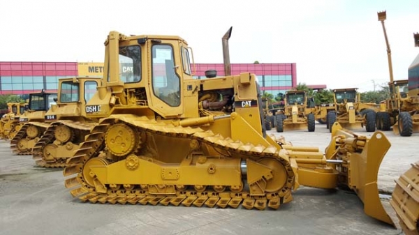 ขายรถแทคเตอร์มือสอง caterpillar รุ่น D5H LGP สนใจติดต่อ marketing@metrocat.com