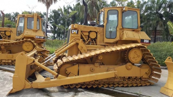 ขายรถแทคเตอร์มือสอง caterpillar รุ่น D5H LGP สนใจติดต่อ marketing@metrocat.com