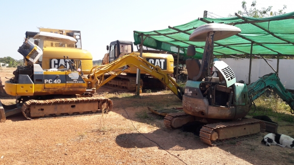 kobe 20 , komatsu 40