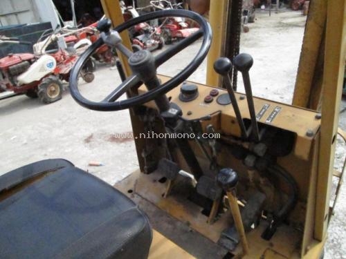 ราคาพิเศษ 64,000 บาท!! รถยกKOMATSU  FG07-2  รหัสสินค้า : 14001745 Tel.081-8283376, 087-6773704