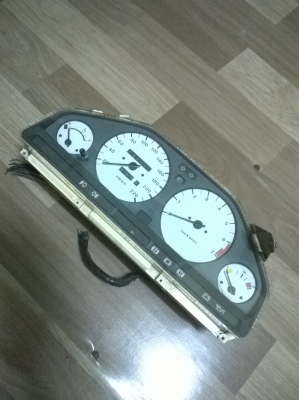 ขายไมล์หน้าขาว e30 VDO in germany 4สูบ แท้ติดรถ สภาพok ราคา2300 โทร0924462525โส กทม