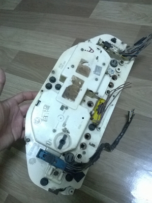 ขายไมล์หน้าขาว e30 VDO in germany 4สูบ แท้ติดรถ สภาพok ราคา2300 โทร0924462525โส กทม