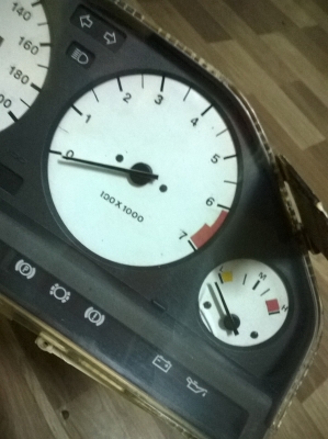 ขายไมล์หน้าขาว e30 VDO in germany 4สูบ แท้ติดรถ สภาพok ราคา2300 โทร0924462525โส กทม