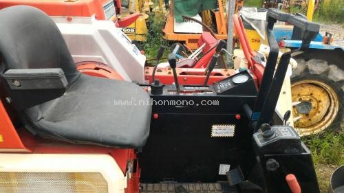 ราคาพิเศษ 59,000 บาท!! รถเกี่ยวข้าวนั่งขับ YANMAR CA8 รหัสสินค้า : 80904466 www.nihonmono.com