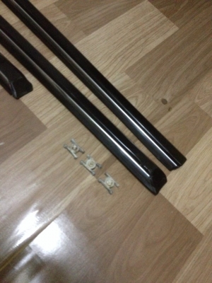 ขายคิ้วโครเมี่ยม e30เดิมแท้ของ4ประตู สภาพดี ราคา1900บาท โทร0924462525โส