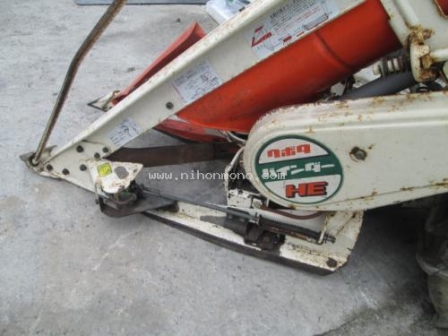 ราคาพิเศษ!! เพียง11,000 บาท รถเกี่ยวข้าวเดินตามKUBOTA HE30A รหัสสินค้า : 80904322 www.nihonmono.com