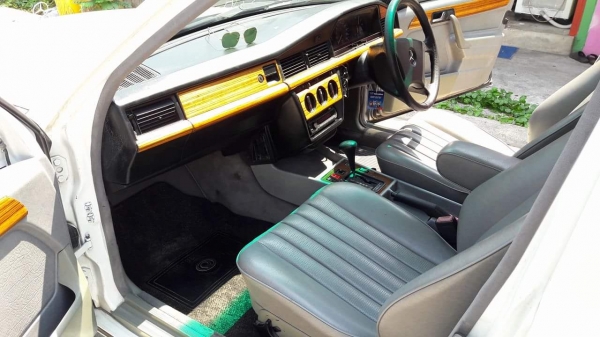 ขาย BENZ 190E สวยๆถูกๆ ขาย BENZ 190E สวยๆถูกๆ