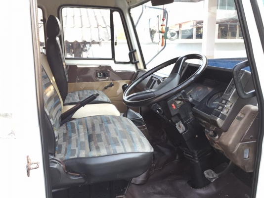 Isuzu ร๊อกกี้ 160แรง เครื่อง6BD1 รถห้างปี94 6เมตร50 Isuzu ร๊อกกี้ 160แรง เครื่อง6BD1 รถห้างปี94 6เมตร50