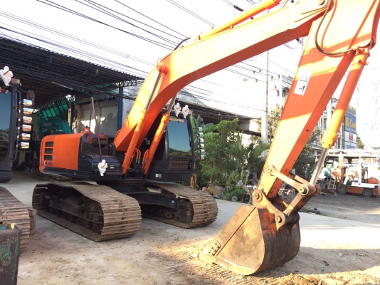 HITACHI ZAXIS 200-5G ตัวใหม่ล่าสุด