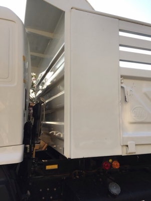 ขายสิบล้อดัมพ์ HINO เครื่อง 380 แรง ปลายปี55 ไมล์ 149xxx กระบะดัมพ์สามมิตร ทะเบียนพร้อม