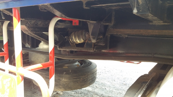 ขาย 2,700,000 ISUZU 360 ปี 57 วิ่ง 200,000 กม. แม่ลูกดั้ม(อู่ ส.สุรศักดิ์)แม่ยาว 6.40 ม.ลูก 3 คาน  ยาว 6.80 ม.กว้าง 2.55 นอกสูง 1.70 ม. รถอยู่.นครประฐม 090-772-3710 090-772-3708