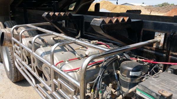 ขาย 2,700,000 ISUZU 360 ปี 57 วิ่ง 200,000 กม. แม่ลูกดั้ม(อู่ ส.สุรศักดิ์)แม่ยาว 6.40 ม.ลูก 3 คาน  ยาว 6.80 ม.กว้าง 2.55 นอกสูง 1.70 ม. รถอยู่.นครประฐม 090-772-3710 090-772-3708