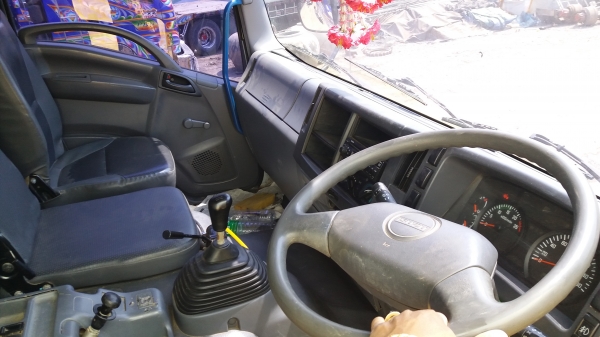 ขาย 2,700,000 ISUZU 360 ปี 57 วิ่ง 200,000 กม. แม่ลูกดั้ม(อู่ ส.สุพัตร์)แม่ยาว 6.40 ม.ลูก 3 คาน  ยาว 6.80 ม.กว้าง 2.55 นอกสูง 1.70 ม. รถอยู่.นครประฐม 090-772-3710 090-772-3708