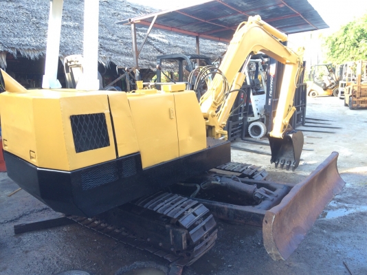 รับทำสีรถแม็คโคร ฟอร์คลิฟ หรือครื่องจักรทุกชนิด