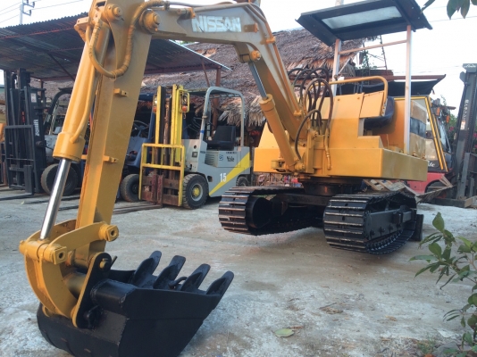 รับทำสีรถแม็คโคร ฟอร์คลิฟ หรือครื่องจักรทุกชนิด