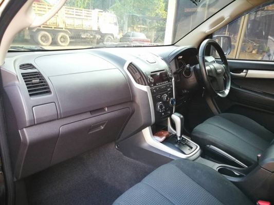 ขาย isuzu  d-max 2.5 เกียร์ออโต้